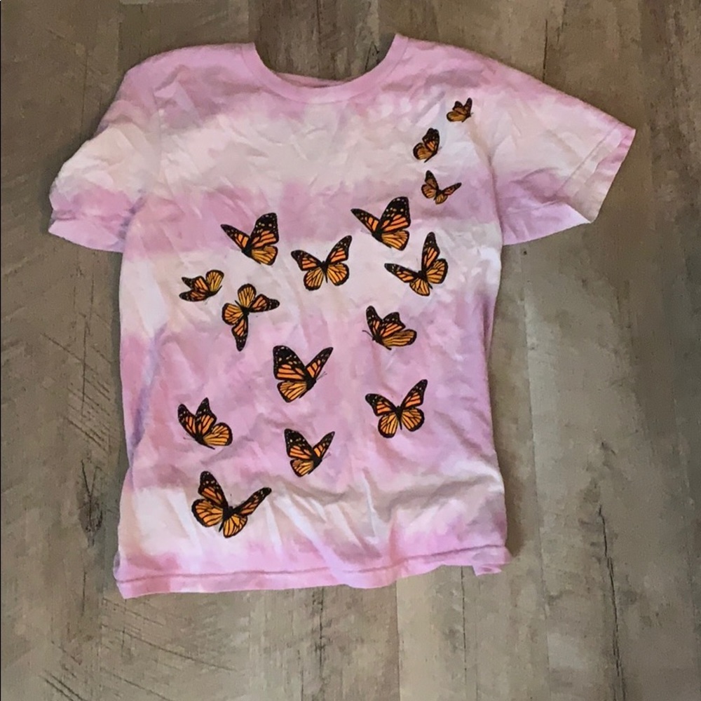 Lilac and white tee with orange butterfly’s